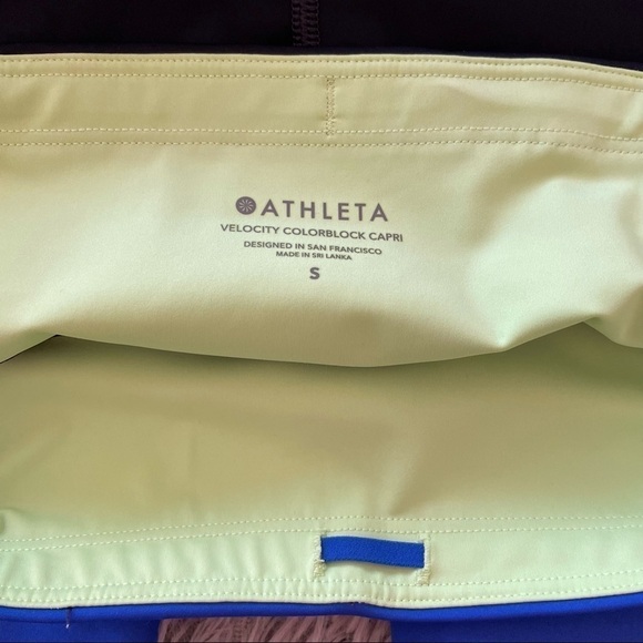 ATHLETA Velocity Colorblock Stash Pocket Capri - Picture 10 of 14